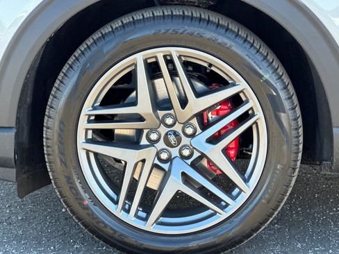 New 2026 Ford Explorer ST w/ Sun And Sound Package image 26