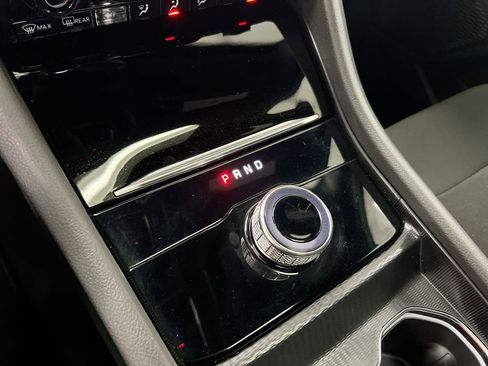 New 2026 Jeep Grand Cherokee L Laredo image 17