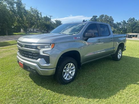 Used 2024 Chevrolet Silverado 1500 RST AWD/4WD image 10