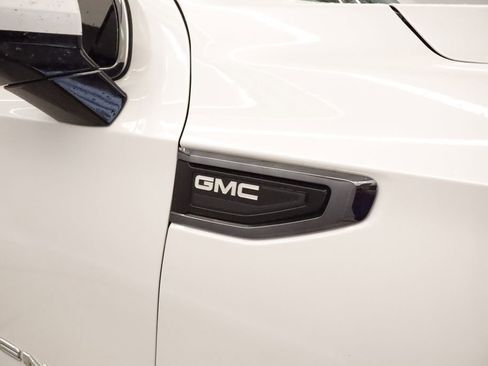 Used 2023 GMC Yukon Denali Ultimate AWD/4WD image 14