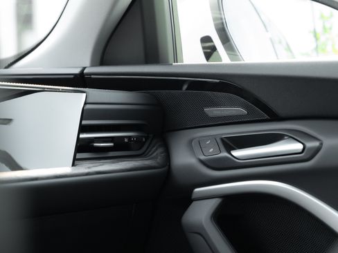Certified 2025 Audi Q5 Premium w/ Premium Plus AWD/4WD image 14