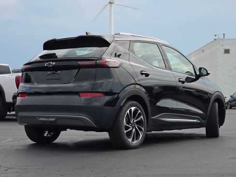Used 2022 Chevrolet Bolt EUV Premier w/ Sun & Sound Package FWD image 20