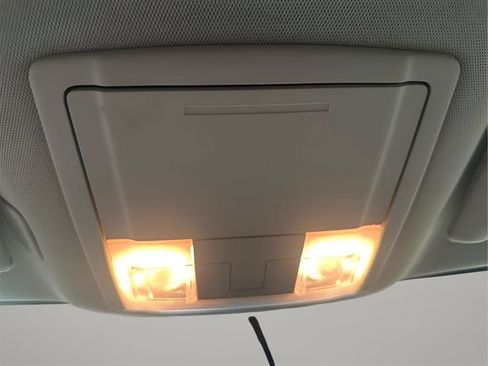 Used 2014 Ford Edge Limited w/ Driver Entry Package FWD image 19