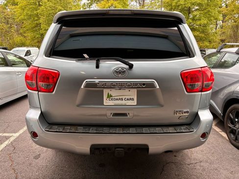 Used 2010 Toyota Sequoia Limited AWD/4WD image 7