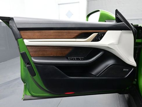 Certified 2022 Porsche Taycan GTS image 7