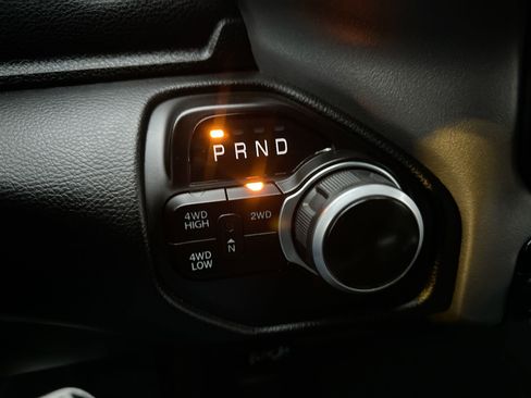 Used 2024 RAM 2500 Big Horn w/ Bed Utility Group image 19