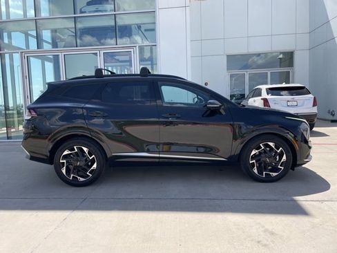 Used 2024 Kia Sportage SX image 4