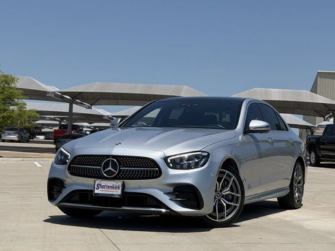 Used 2021 Mercedes-Benz E 350 4MATIC Sedan image 2