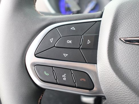 New 2026 Chrysler Pacifica Pinnacle image 9