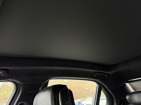 Used 2023 BMW 760i xDrive w/ Executive Package image 82