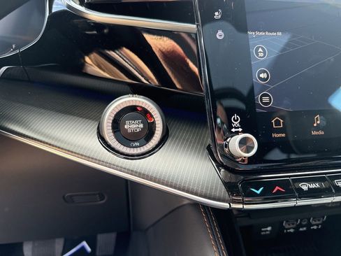 New 2026 Jeep Grand Wagoneer Summit AWD/4WD image 16