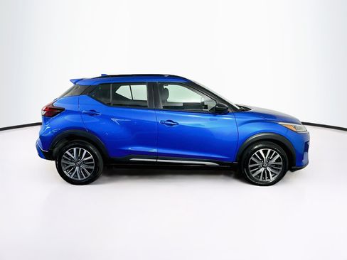 Used 2024 Nissan Kicks SR FWD image 10