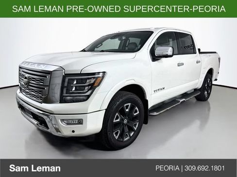 Used 2021 Nissan Titan Platinum Reserve w/ Moonroof Package AWD/4WD image 3