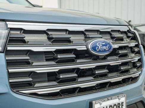 New 2026 Ford Explorer Active image 12