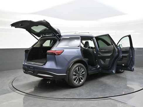 Certified 2026 INFINITI QX60 Luxe w/ Cargo Package AWD/4WD image 40