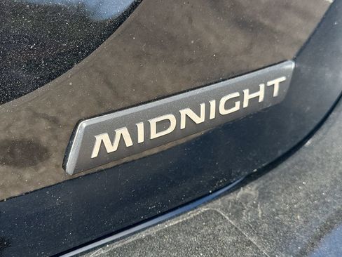 Used 2023 Nissan Sentra SR w/ Midnight Edition Package FWD image 8