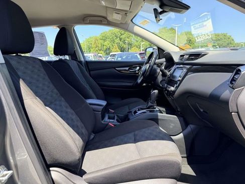 Used 2022 Nissan Rogue Sport SV FWD image 10