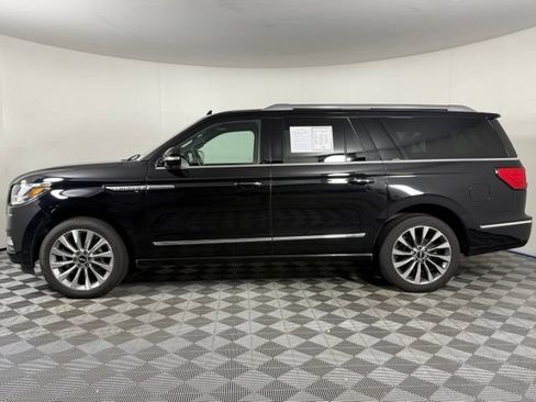 Used 2020 Lincoln Navigator L Reserve w/ Luxury Package AWD/4WD image 3