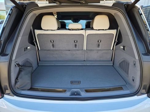 New 2026 Cadillac Escalade IQL Luxury image 32