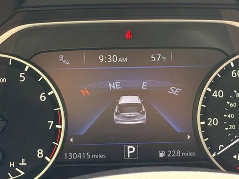 Used 2015 Nissan Murano Platinum w/ Cargo Package FWD image 22