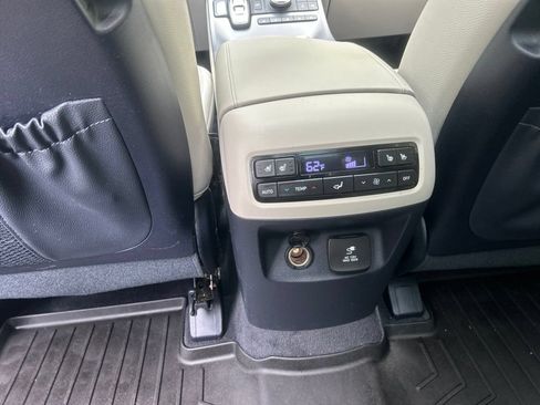 Used 2023 Hyundai Palisade Limited AWD/4WD image 29