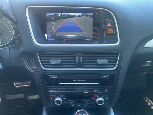 Used 2017 Audi SQ5 Premium Plus w/ Technology Package image 14