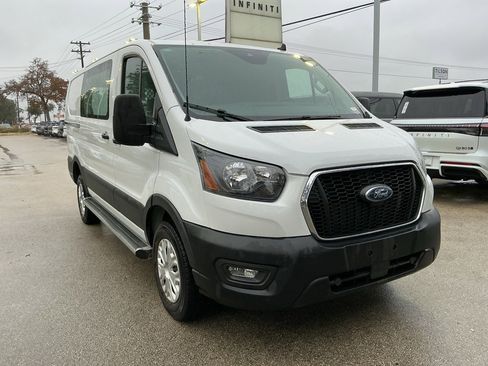 Used 2024 Ford Transit 250 Low Roof w/ Exterior Upgrade Package image 9