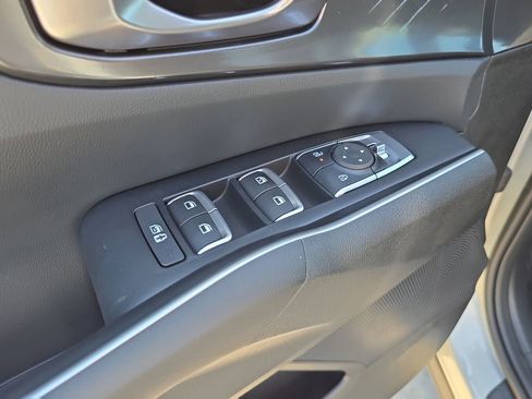 New 2026 Kia Sorento LX FWD image 19