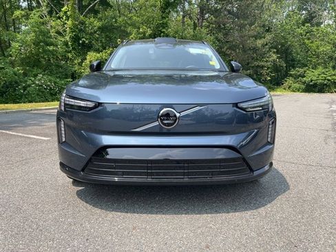 New 2025 Volvo EX90 Ultra image 2