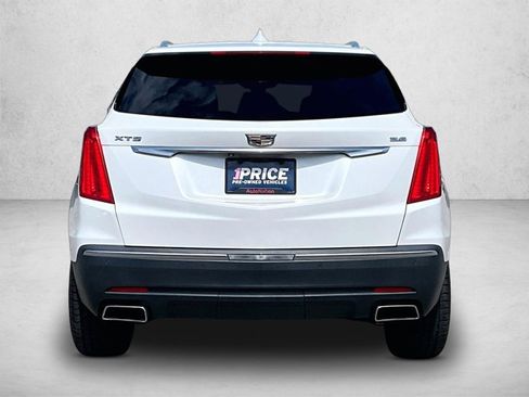 Used 2017 Cadillac XT5 Premium Luxury w/ Driver Assist Package FWD image 4