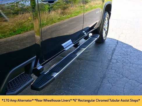 Used 2023 Chevrolet Silverado 2500 High Country image 23