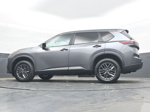 Certified 2024 Nissan Rogue S FWD image 26