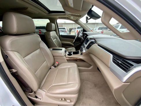 Used 2019 GMC Yukon XL SLT w/ Open Road Package image 26