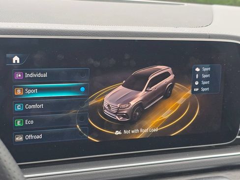 Certified 2026 Mercedes-Benz GLS 450 4MATIC image 36