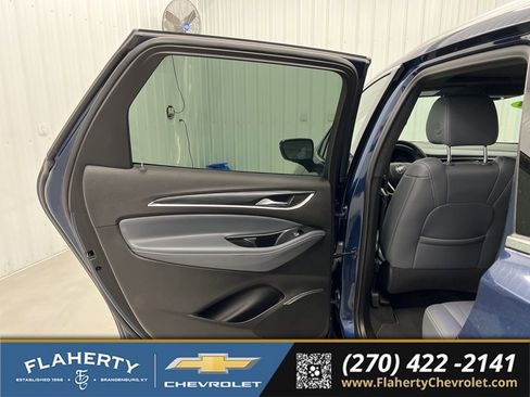 Used 2024 Buick Enclave Essence w/ Experience Buick Package AWD/4WD image 10
