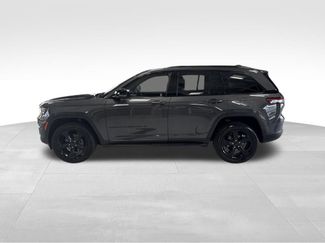 Used 2025 Jeep Grand Cherokee Altitude AWD/4WD video 2
