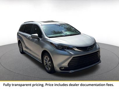 Used 2025 Toyota Sienna XLE