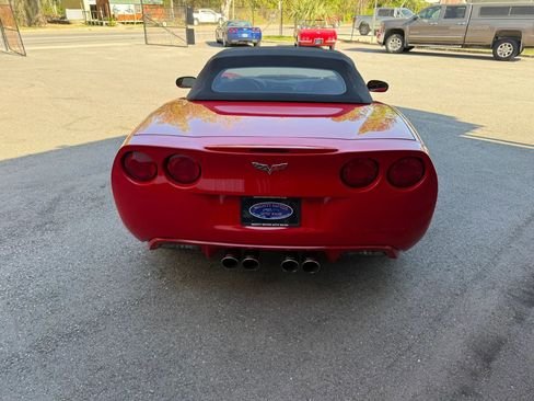 Used 2006 Chevrolet Corvette Convertible w/ Preferred Equipment Group image 5