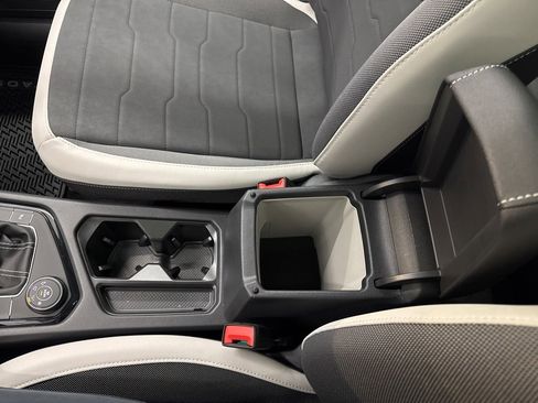 New 2026 Volkswagen Taos SE image 37