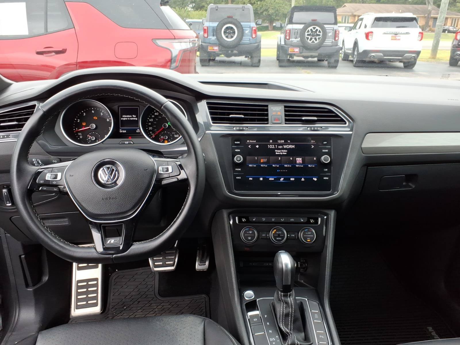 Used 2021 Volkswagen Tiguan SE R-Line AWD/4WD image 12