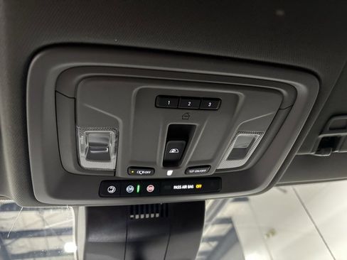 New 2026 GMC Sierra 1500 SLE w/ Preferred Package image 24