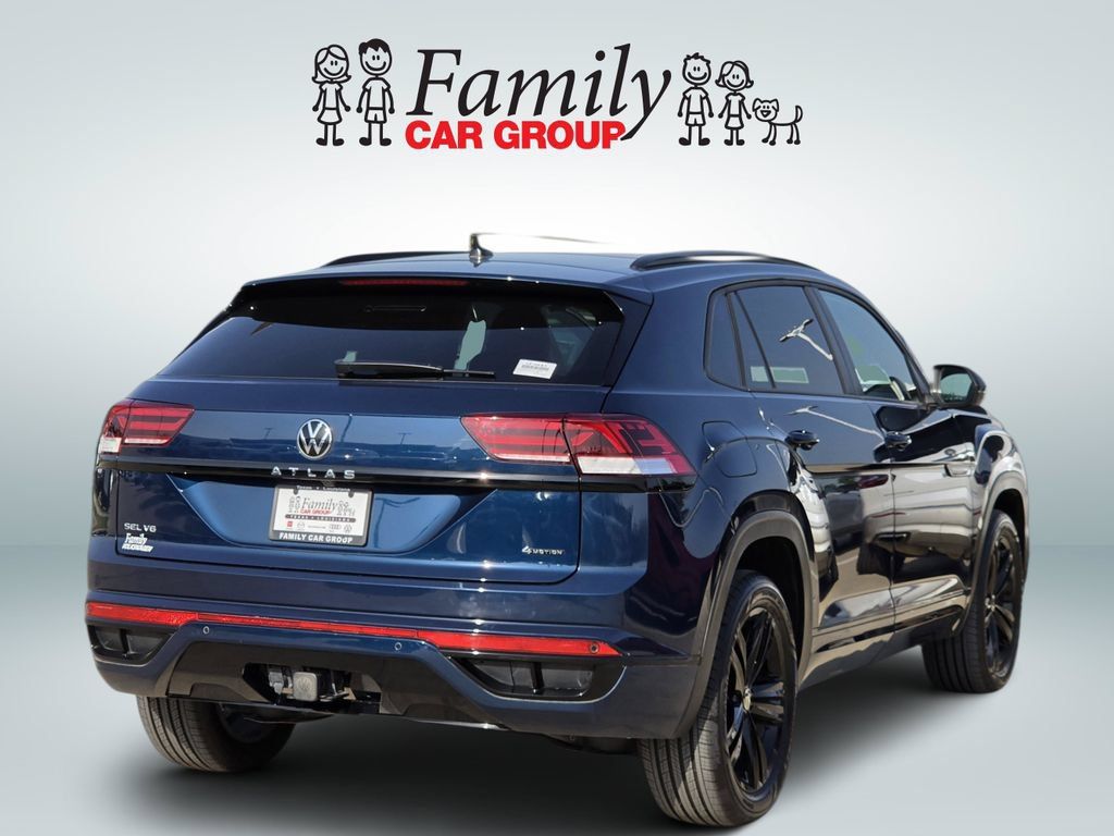 Used 2023 Volkswagen Atlas Cross Sport SEL R-Line AWD/4WD image 4