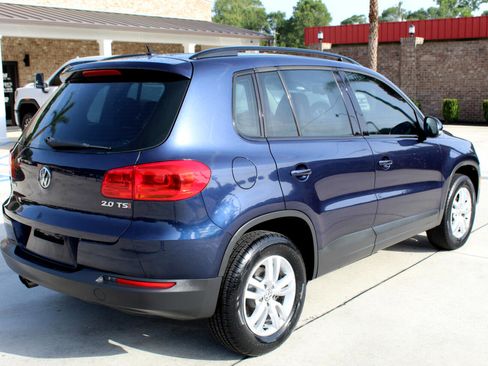 Used 2016 Volkswagen Tiguan S image 29