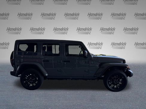 Used 2025 Jeep Wrangler Sahara w/ Safety Group image 10
