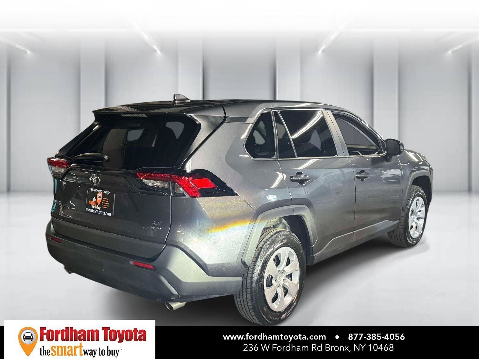 Used 2025 Toyota RAV4 LE AWD/4WD image 7