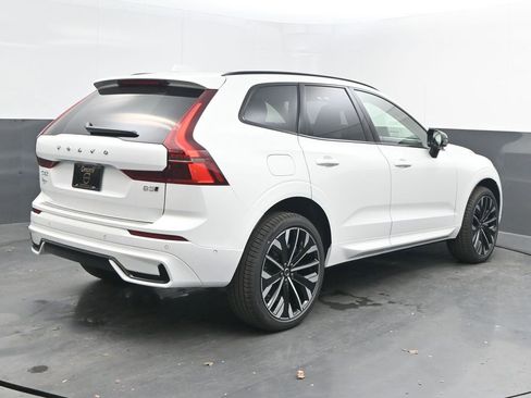 New 2026 Volvo XC60 B5 Ultra w/ Climate Package image 7