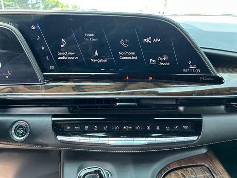 Used 2021 Cadillac Escalade Premium Luxury Platinum w/ LPO, Floor Liner Package AWD/4WD image 20