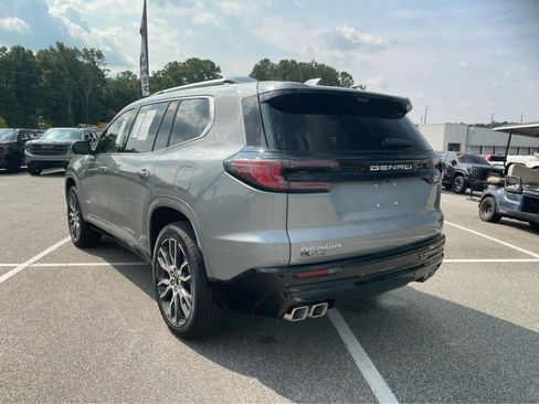 Used 2026 GMC Acadia Denali Ultimate FWD image 6
