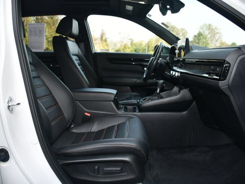 Used 2023 Honda CR-V Sport Touring image 22