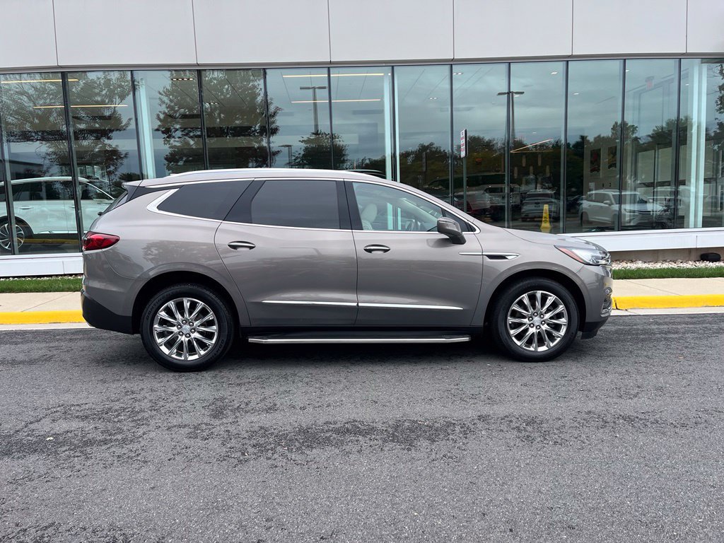 Used 2019 Buick Enclave Premium w/ Experience Buick Package AWD/4WD image 9